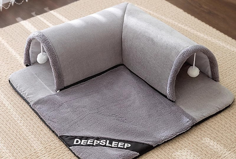 Tapis avec tunnels intégrés - chat