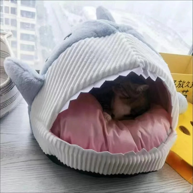 Panier Requin pour Chat et Petit Chien