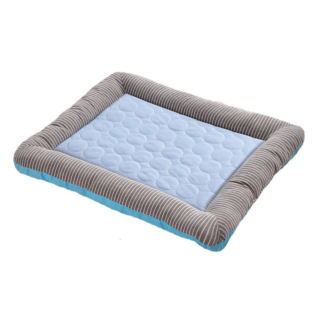 Tapis rafraîchissant lavable pour chien et chat
