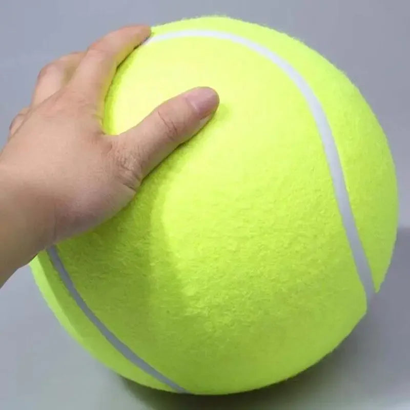 Balle de tennis géante pour chien
