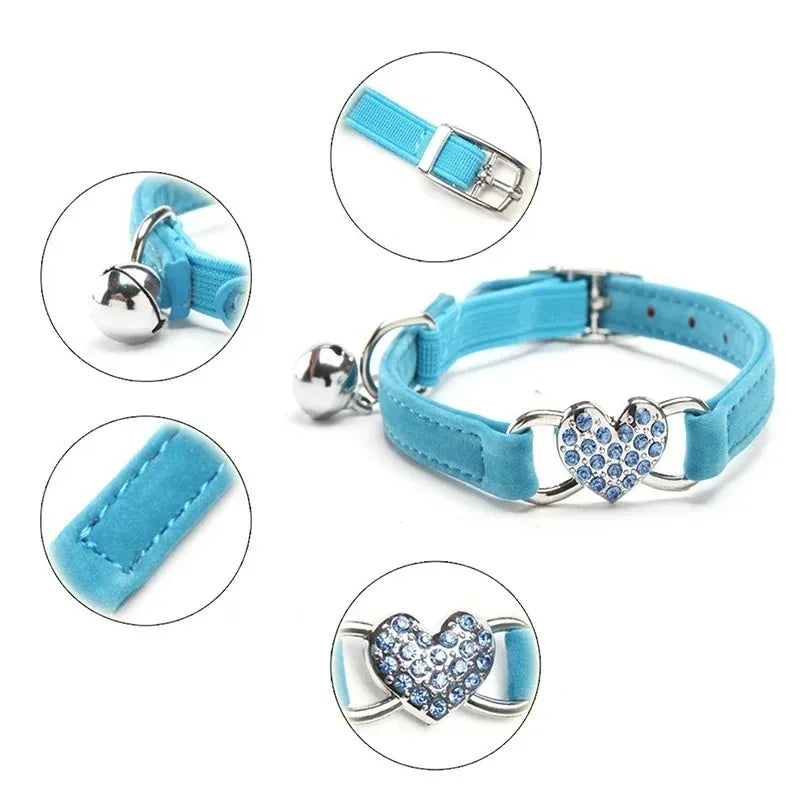 Collier velours cœur strass avec cloche