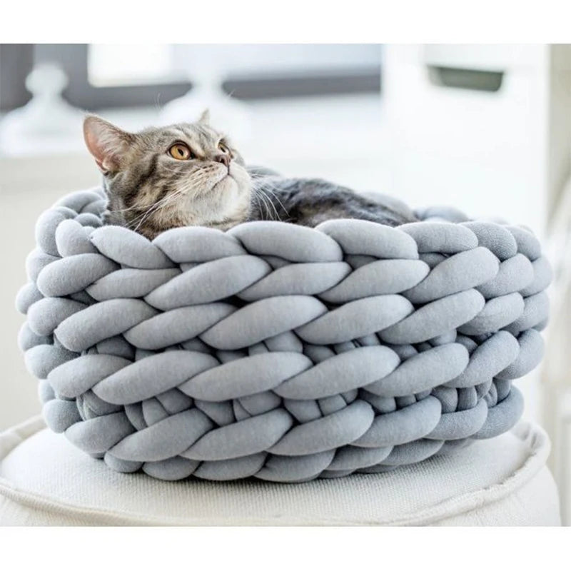 Panier rond tressé ultra doux pour chat