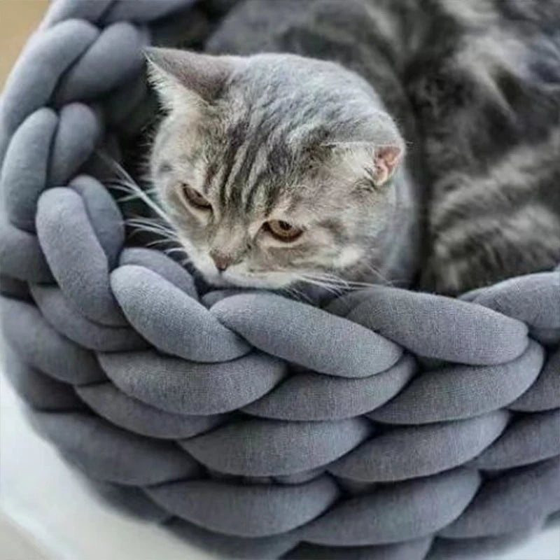 Panier rond tressé ultra doux pour chat