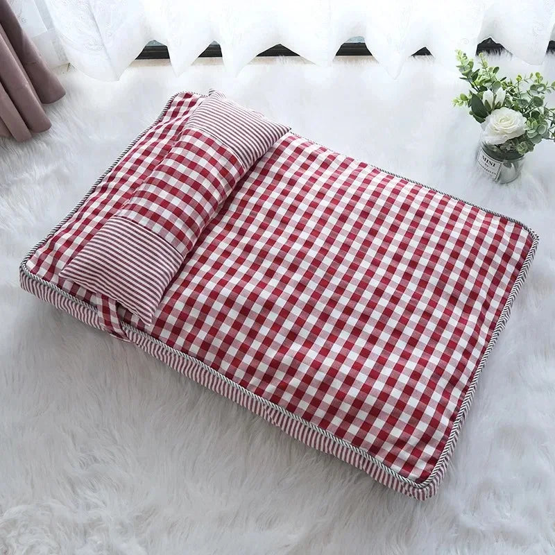 Coussin matelassé à carreaux avec oreiller pour chien et chat