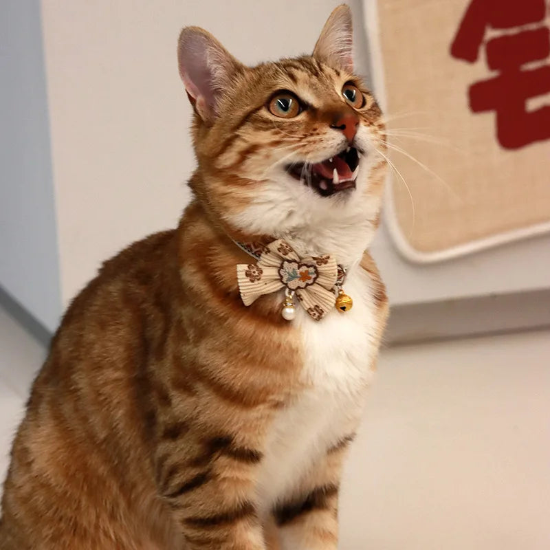 Collier Chat Nœud Papillon Dentelle & Clochette