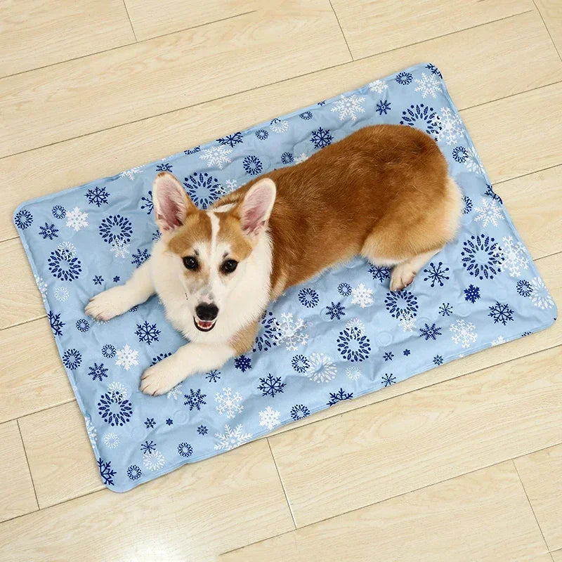 Coussin rafraîchissant d’été pour chien et chat