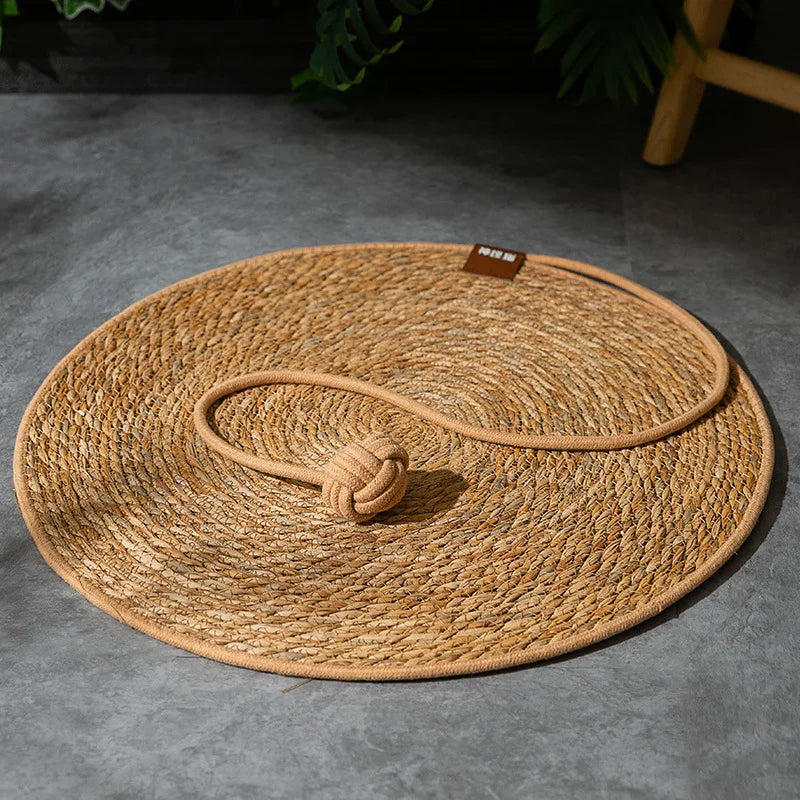 Tapis griffoir naturel en rotin - chat