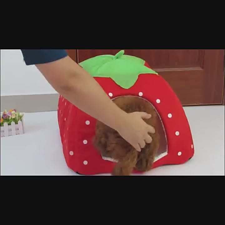 Maison d’intérieur en peluche forme fraise ou léopard