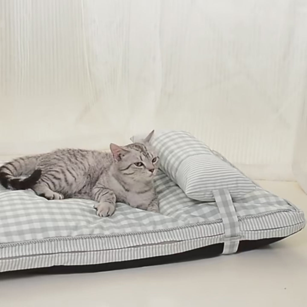 Coussin matelassé à carreaux avec oreiller pour chien et chat