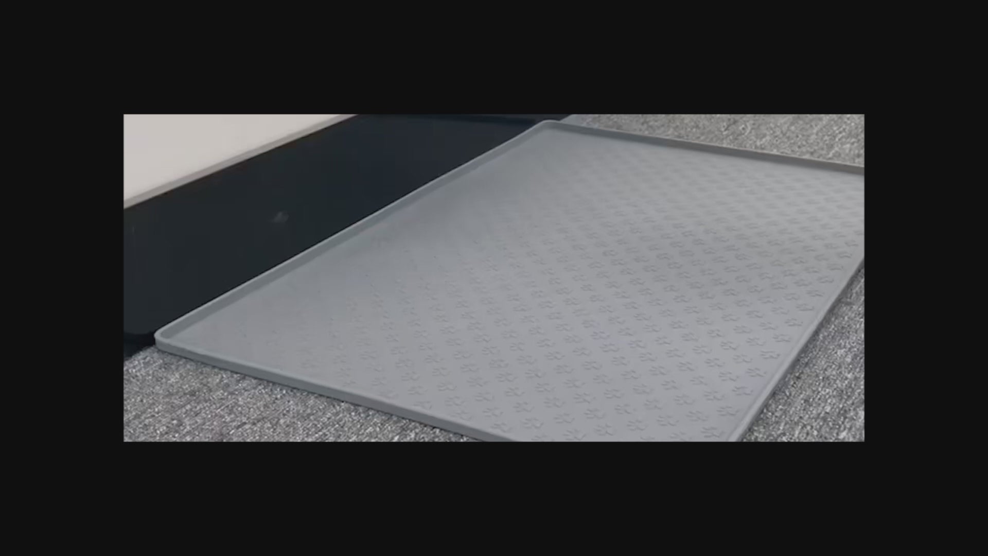 Tapis en silicone imperméable pour chiens et chats