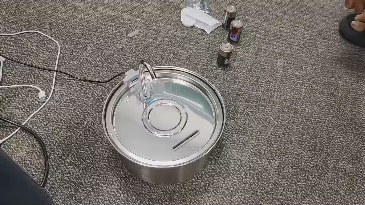 Fontaine à eau en acier inoxydable pour chat et chien