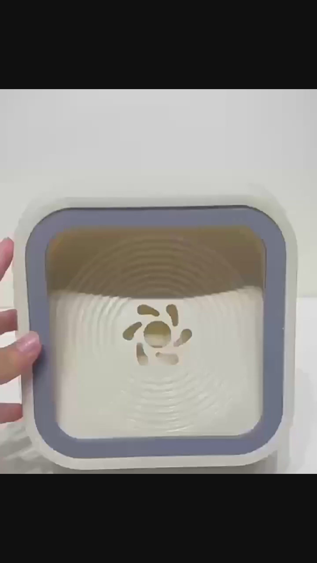 Bol d’eau anti-éclaboussures pour chien et chat