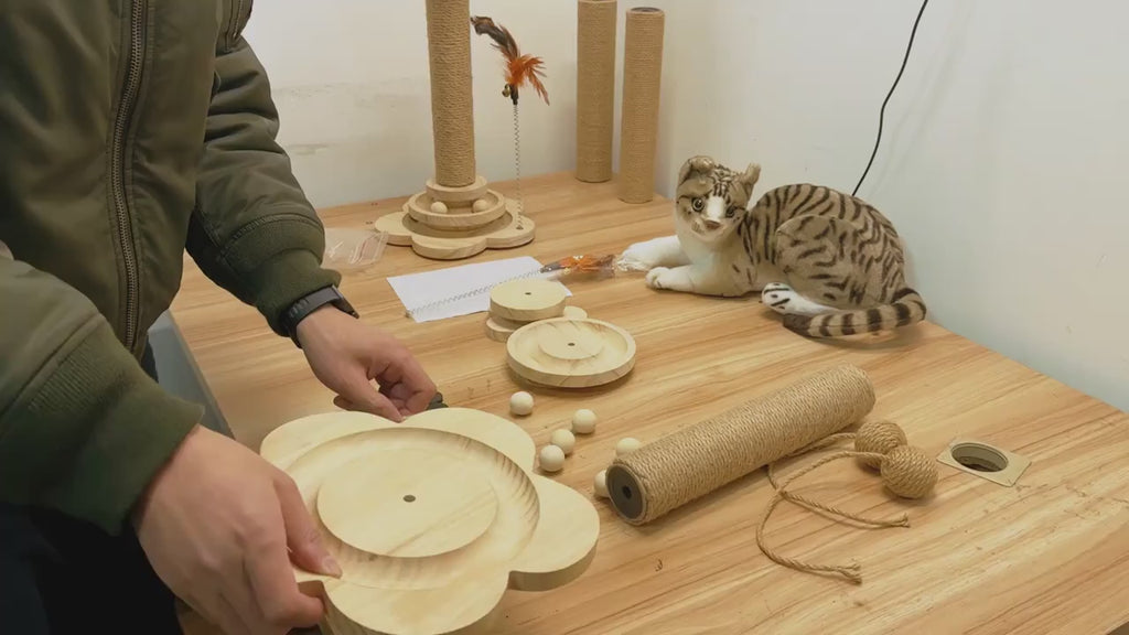 Plateau Tournant en Bois Massif pour Chat