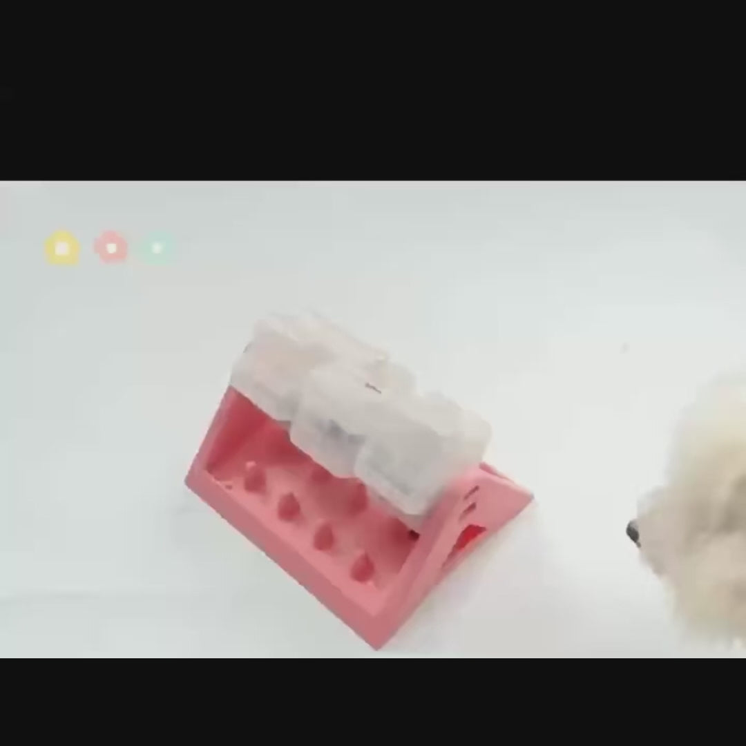 Jouet triangulaire distributeur de friandises interactif pour petit chien et chat